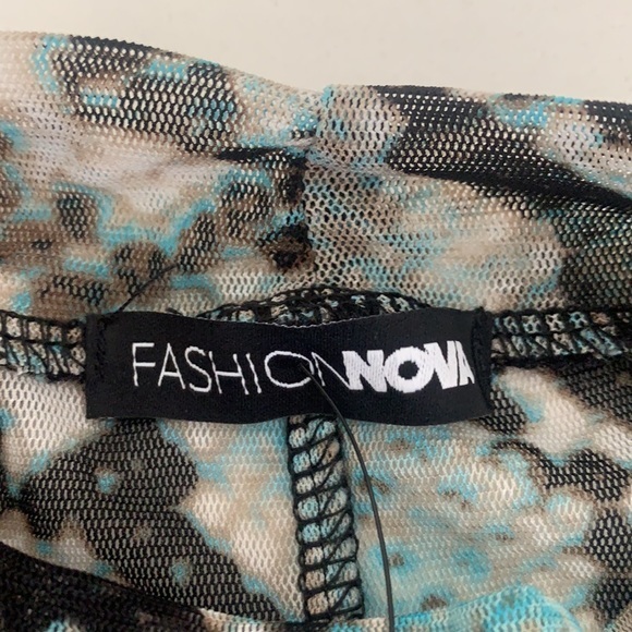 FASHION NOVA SNAKESKIN BODYSUIT - Picture 3 of 4